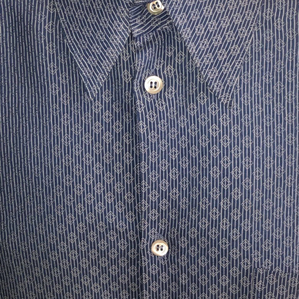 Armani button down shirt - Picture 3 of 7